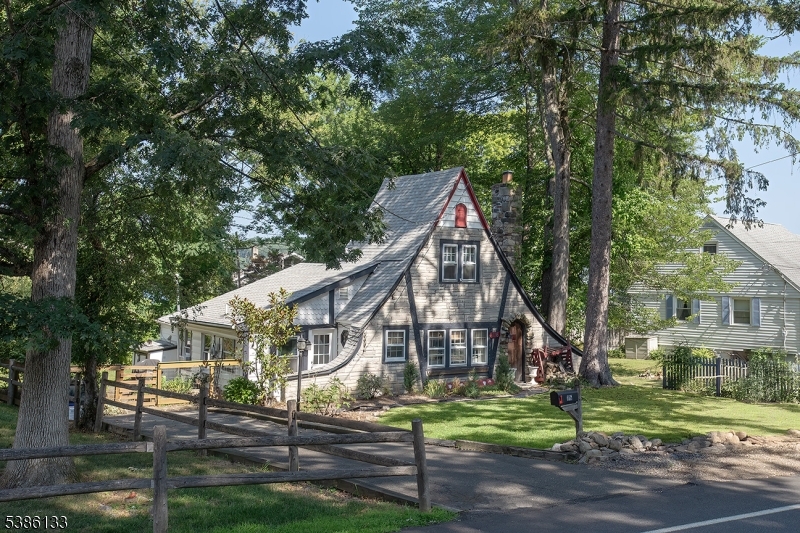 Photo of 116 E Shore Trail, Sparta NJ