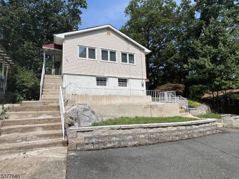 Photo of 744 Brooklyn Mountain Road, Hopatcong NJ