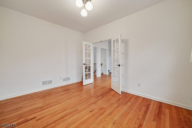 1337 84 Dyker Heights 11228 New York photo
