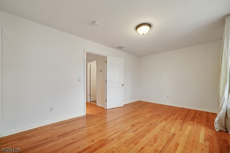 1337 84 Dyker Heights 11228 New York photo