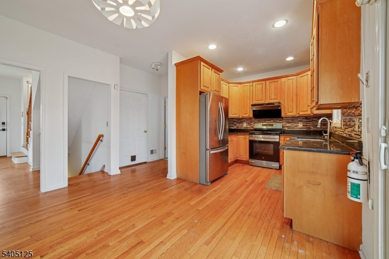 1337 84 Dyker Heights 11228 New York photo