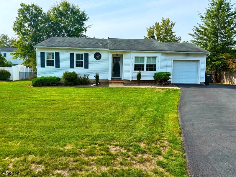 Photo of 10 Staats Drive, Hillsborough NJ