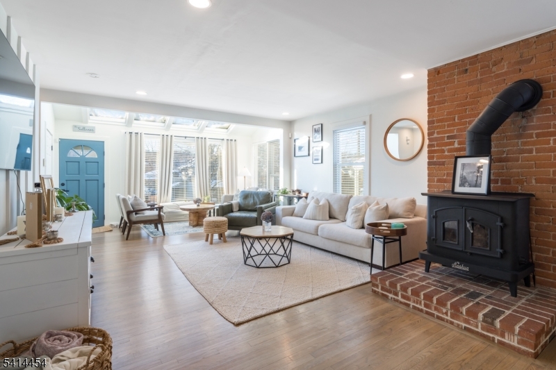 Photo of 16 cobb place, morristown town