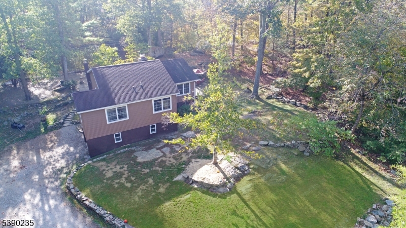 Photo of 13 Hemlock Avenue, Andover NJ