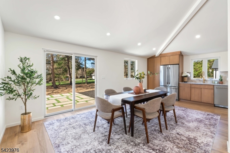 Photo of 175 E Crescent Avenue