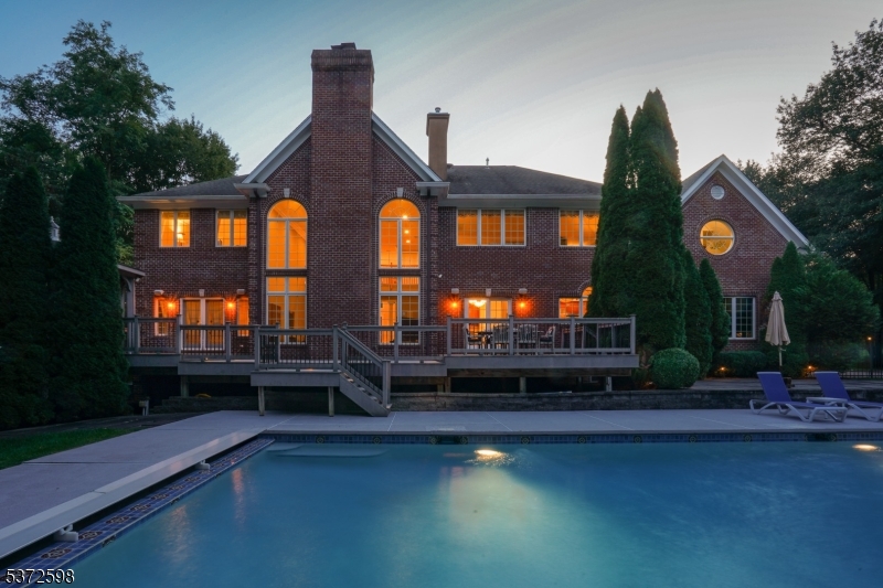 Photo of 62 Canoe Brook Lane