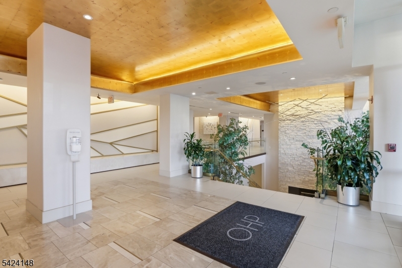 Photo of 1008 Hudson Park