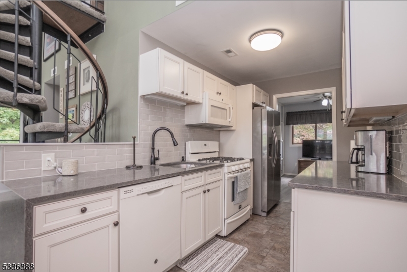 Photo of 5 Augusta Drive, Vernon NJ