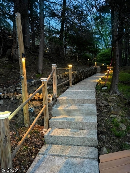 image33