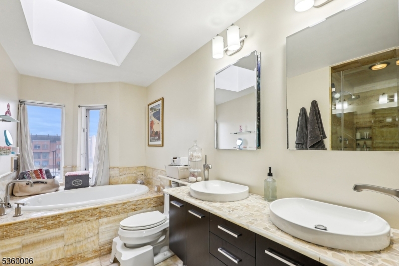 image25
