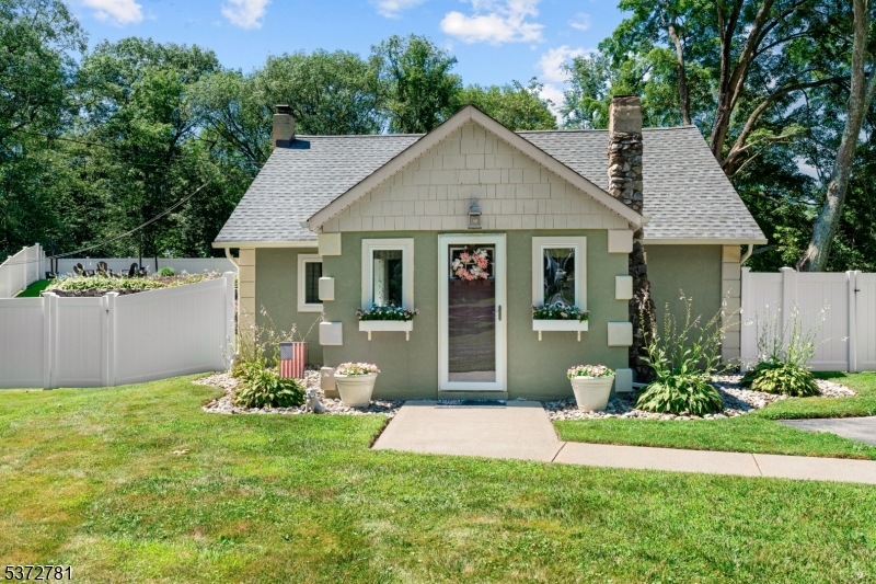 Photo of 85 Lake Wallkill Road