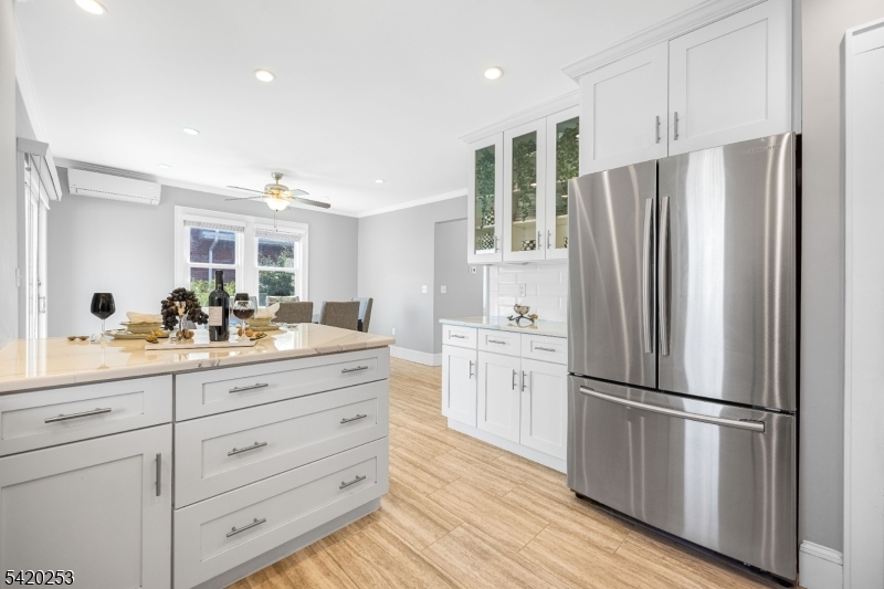 Photo of 1130 Abbott Boulevard