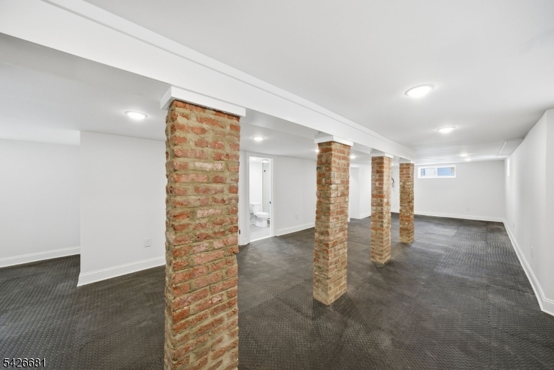 image29