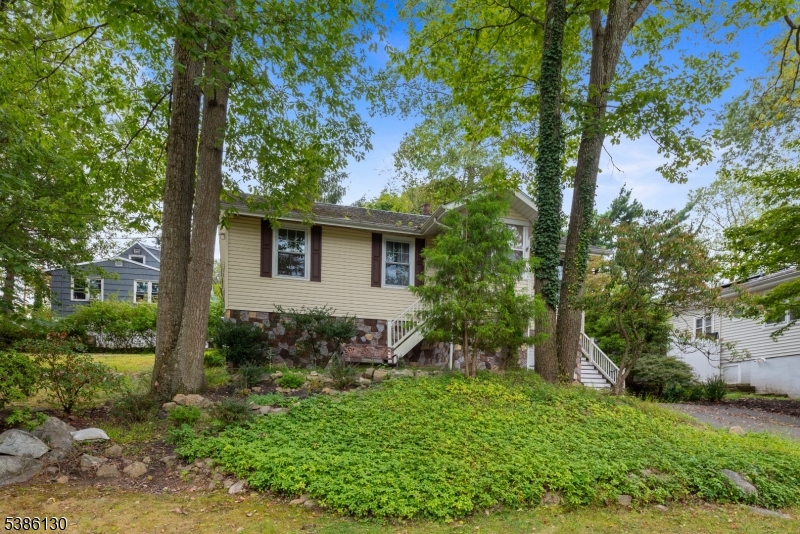 Photo of 54 Point Pleasant Road, Hopatcong NJ