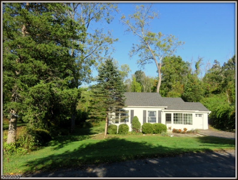 Photo of 903 Cedar Drive, Stillwater NJ