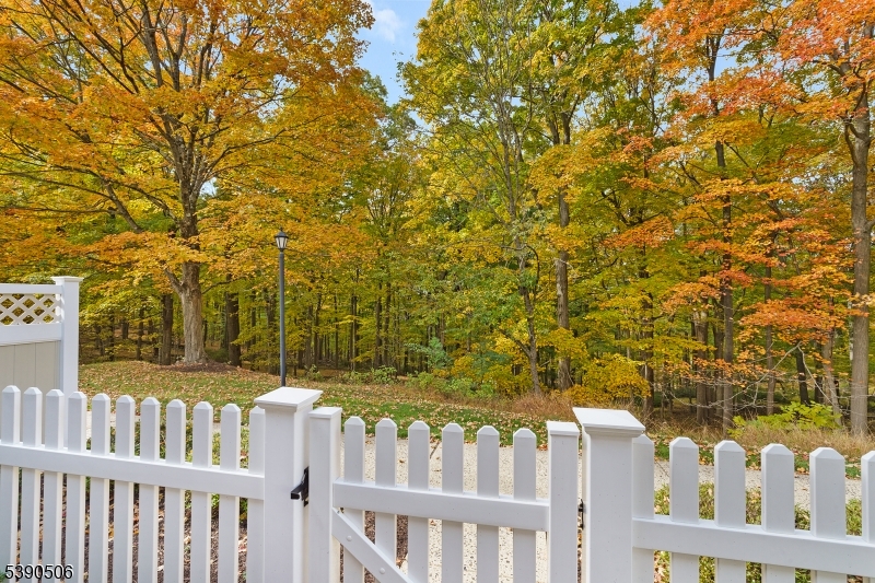 Photo of 14 Sussex Court, Bedminster NJ