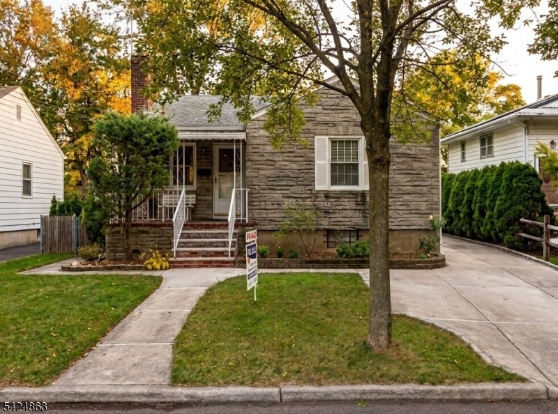 Photo of 431 Terhune Avenue