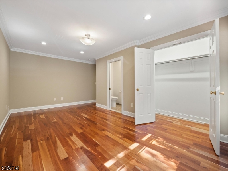 17 Myrtle Ave Chatham Boro 07928-2720 New Jersey photo