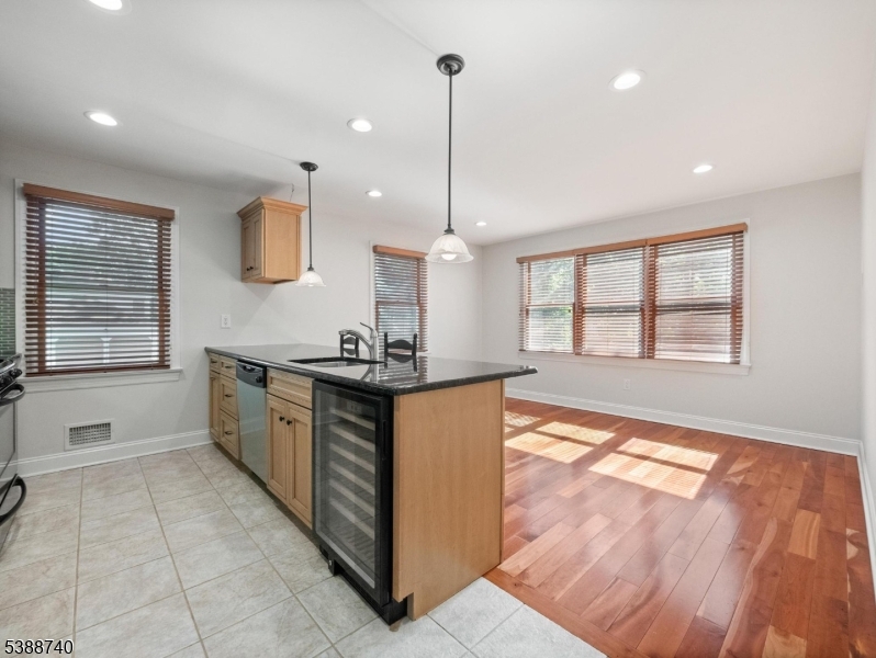 17 Myrtle Ave Chatham Boro 07928-2720 New Jersey photo