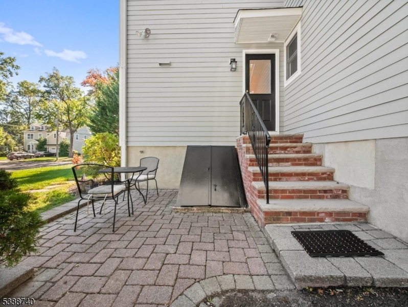 17 Myrtle Ave Chatham Boro 07928-2720 New Jersey photo