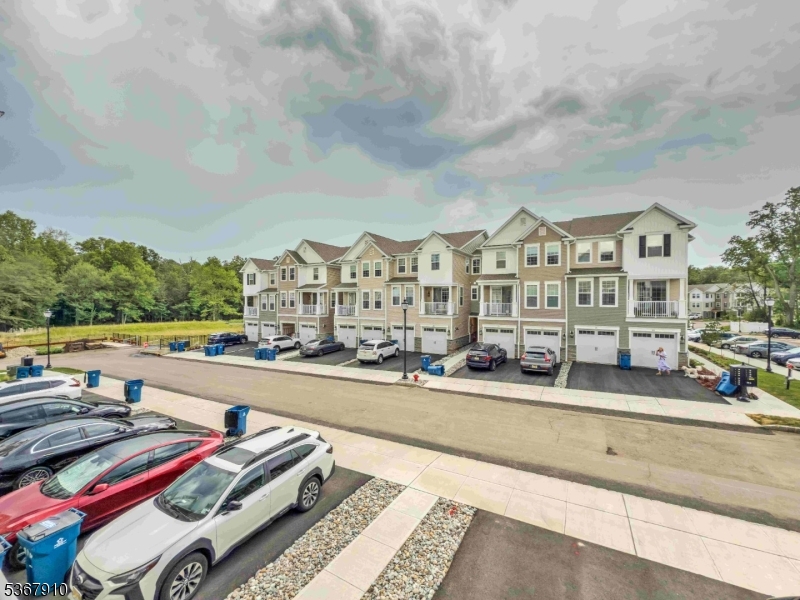 Photo of 204 Honeysuckle Lane, Warren NJ