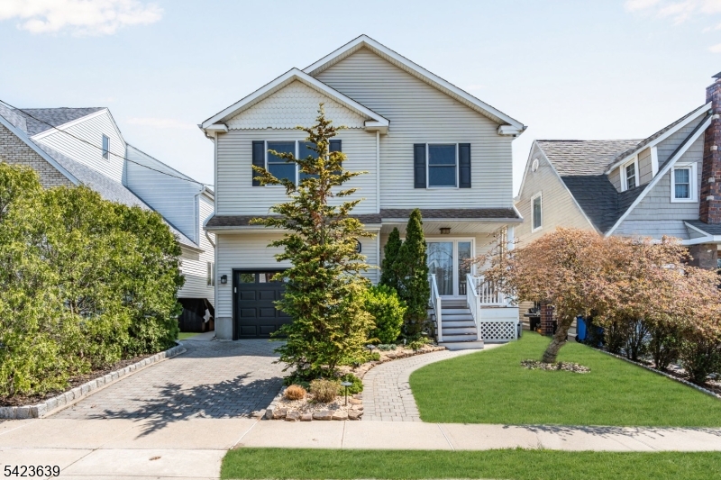 Photo of 52 7th Street