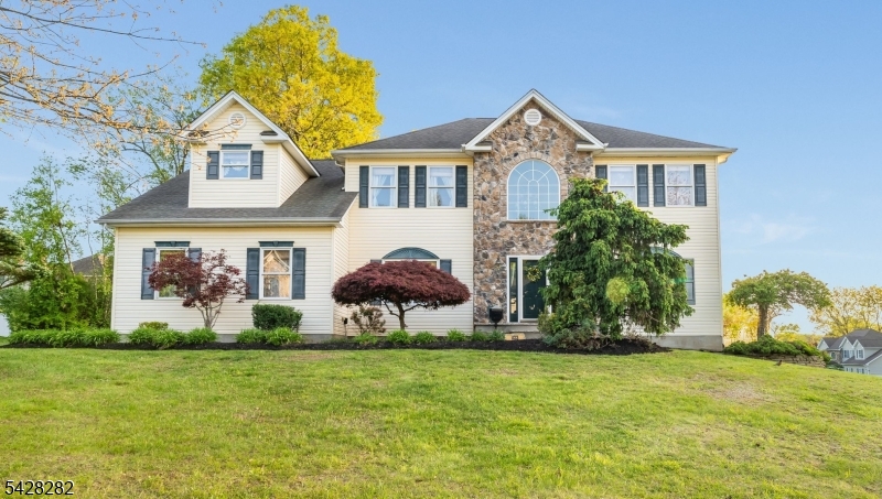 Photo of 23 Oak Ridge Road