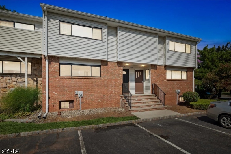 Photo of 902 Merritt Drive E, Hillsborough NJ