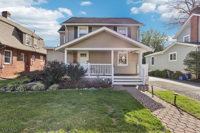 Photo of 23 W Spring Street