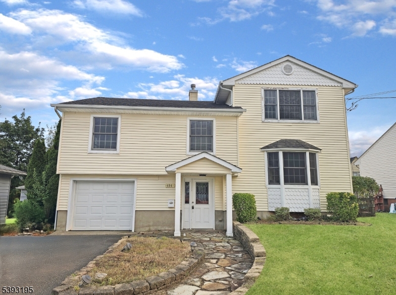 Photo of 484 E Main Street, Somerville NJ