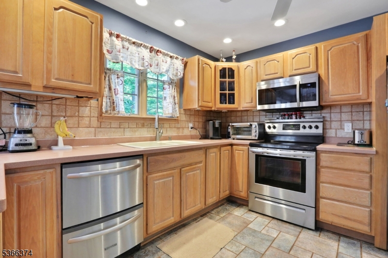 Photo of 11 Ayers Ci, Andover NJ