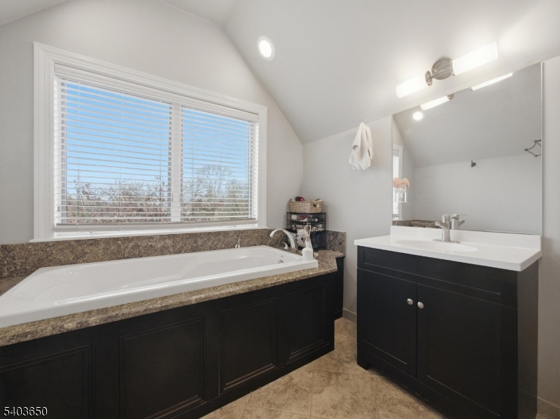 28 Gates Ave Summit City 07901-1513 New Jersey photo