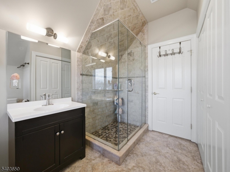 28 Gates Ave Summit City 07901-1513 New Jersey photo