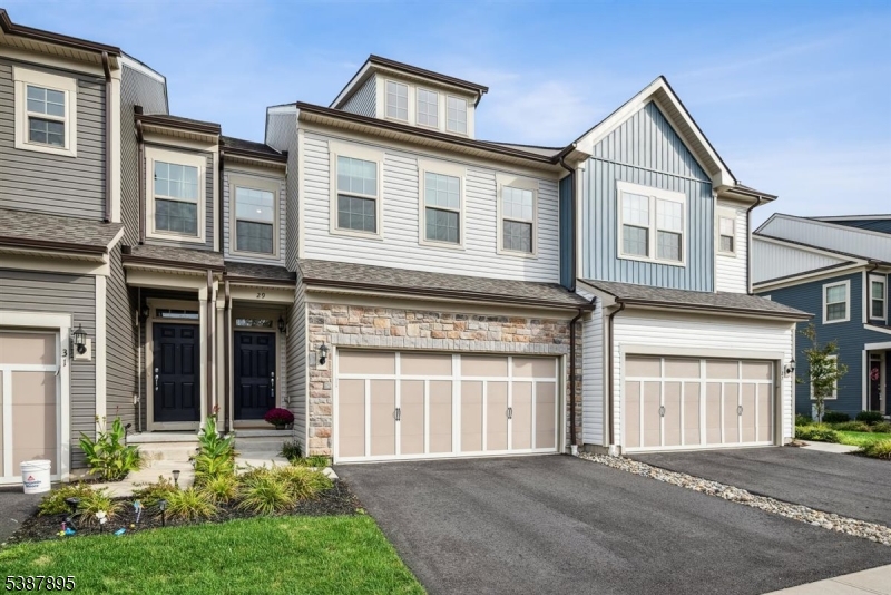 Photo of 29 Lilac Drive, Warren NJ