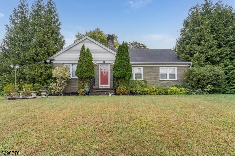 Photo of 12 S Adamsville Road, Bridgewater NJ