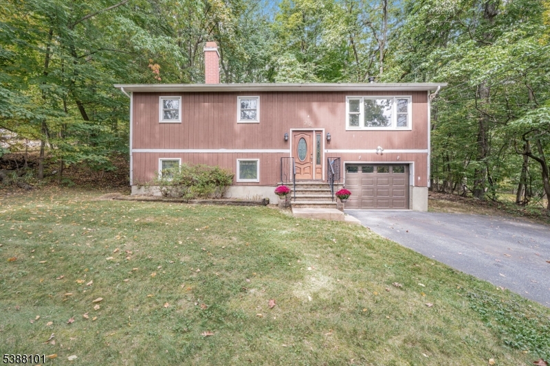 Photo of 22 Panorama Drive, Vernon NJ