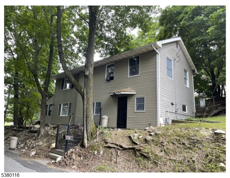 Photo of 8 Hillside Avenue, Stanhope NJ