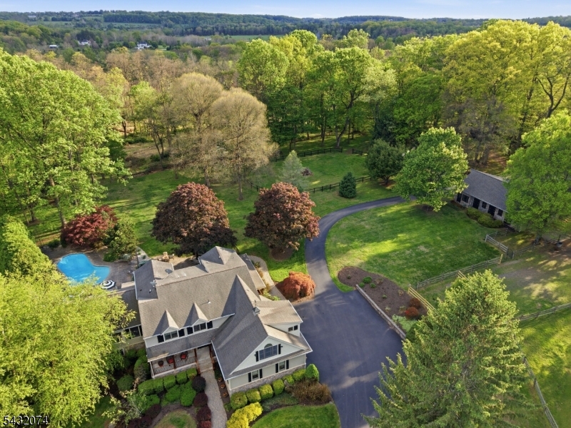 Photo of 10 Tara Way, Franklin NJ