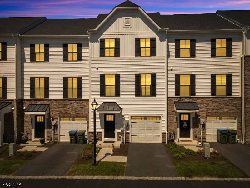 Photo of 3 Saw Mill Circle, Hackettstown Town NJ