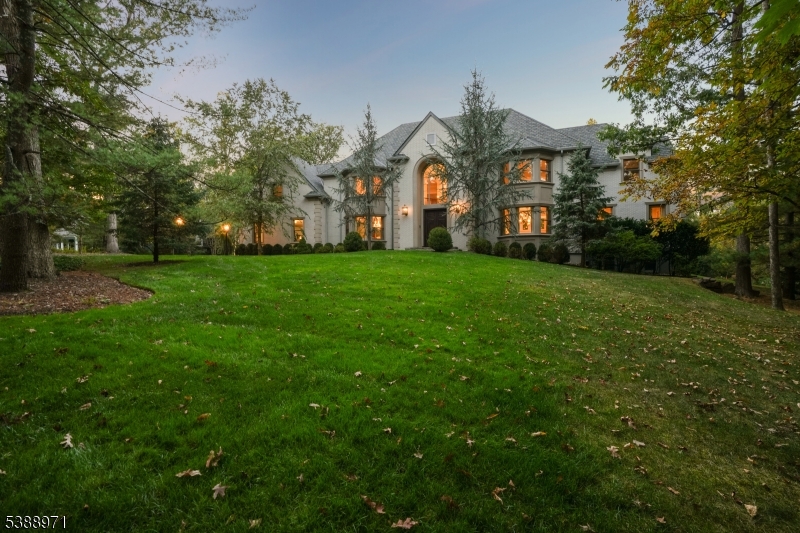 Photo of 40 High Oaks Drive, Watchung NJ