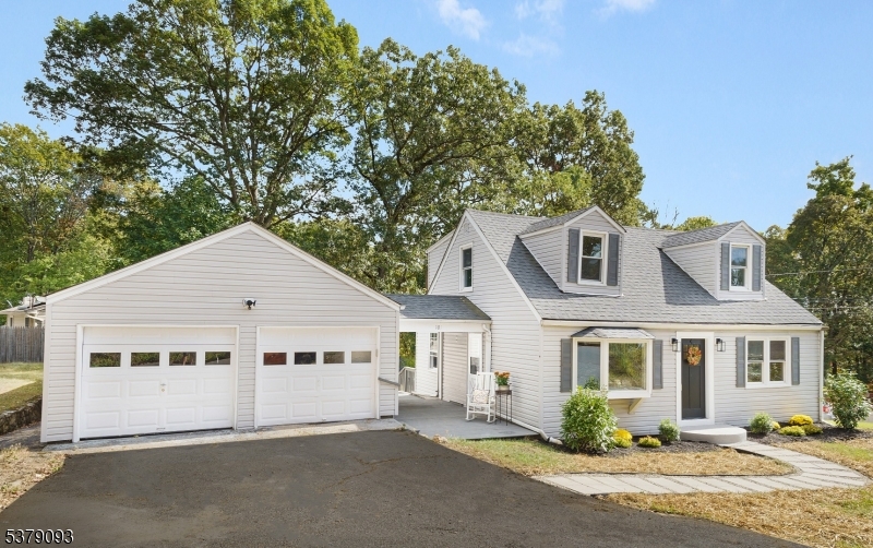 Photo of 101 Mildred Avenue, Hopatcong NJ