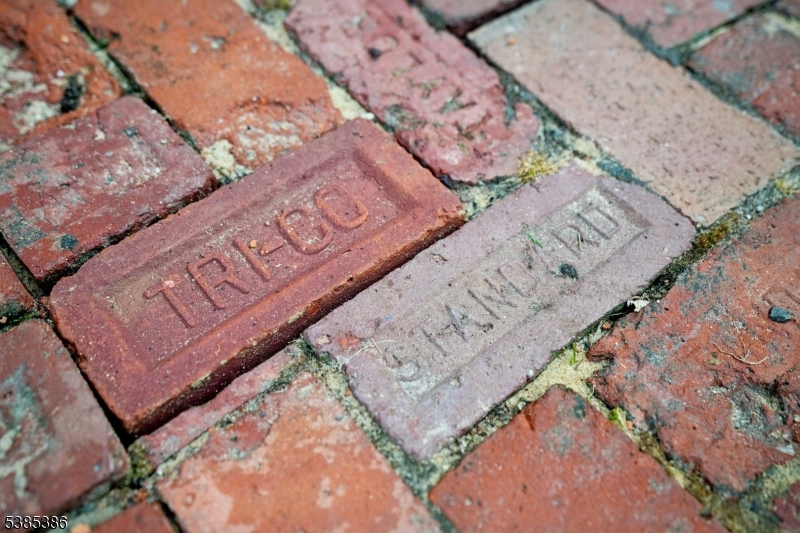 image44