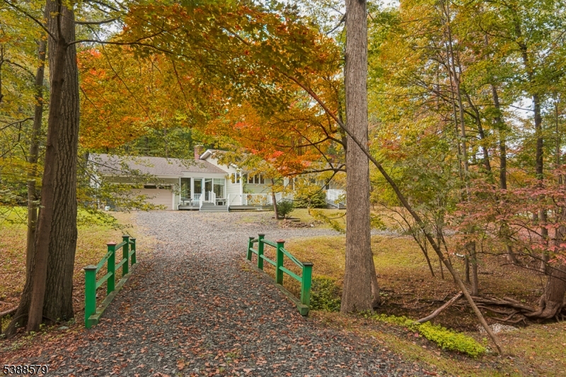 Photo of 225 Valley Drive, Watchung NJ