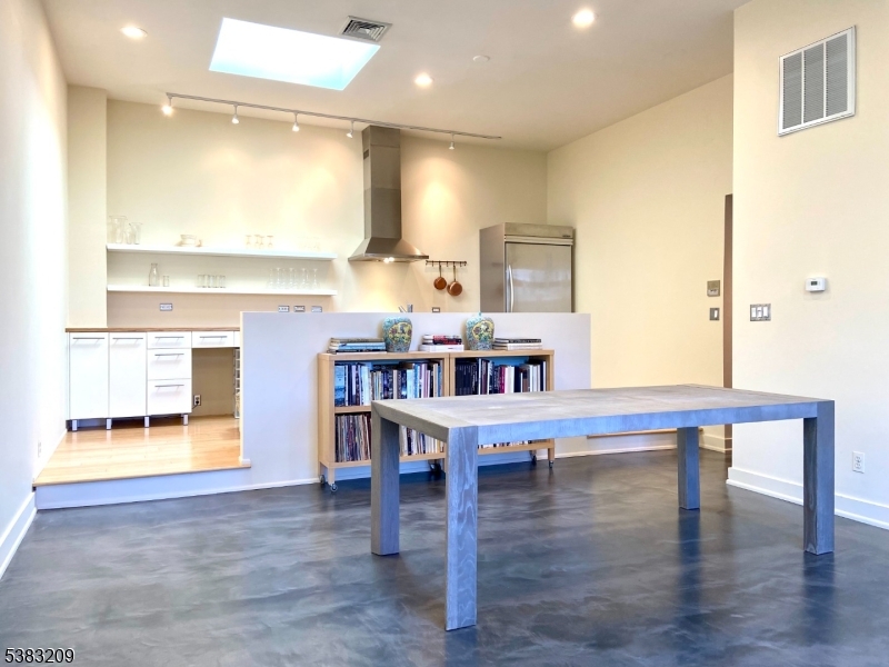 Photo of 211 Main Street