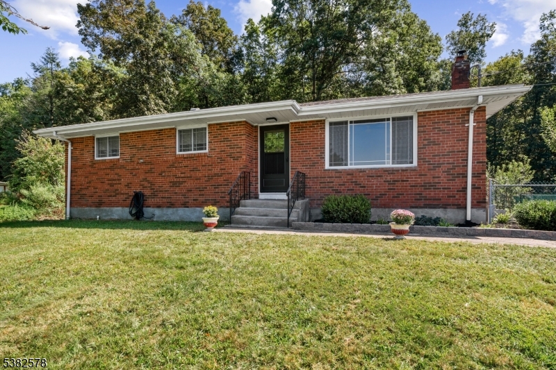 Photo of 48 Clove Road, Montague NJ