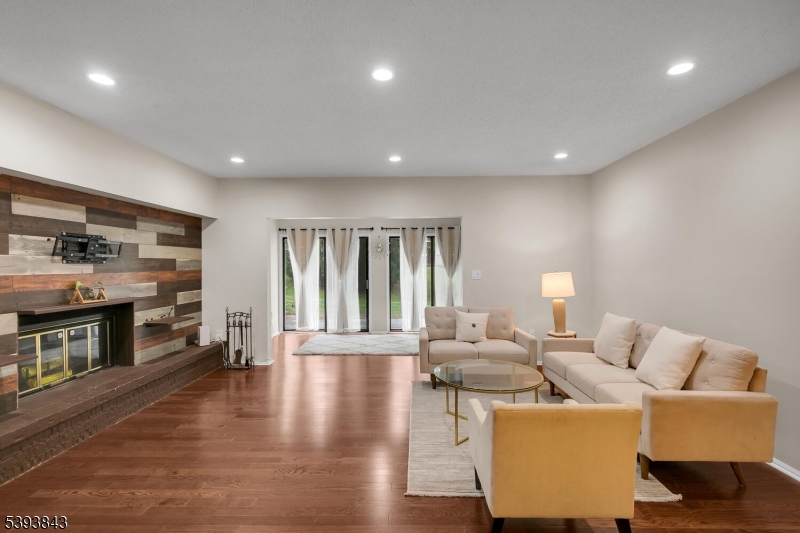 Photo of 14 Woodward Lane