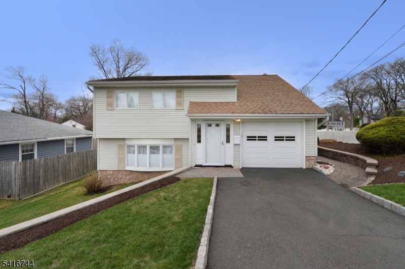 Photo of 140 Manhattan Avenue, Waldwick NJ
