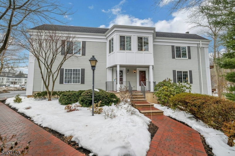 Photo of 299 riveredge drive, chatham