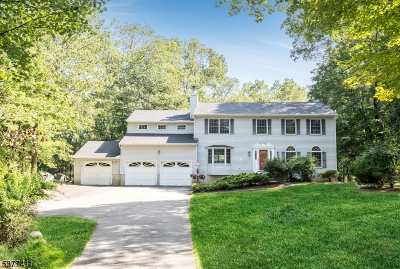 Photo of 9 Papoose Trail, Hopatcong NJ