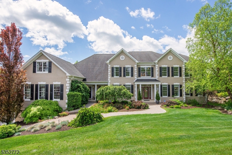 Photo of 39 Crown View Court, Sparta NJ
